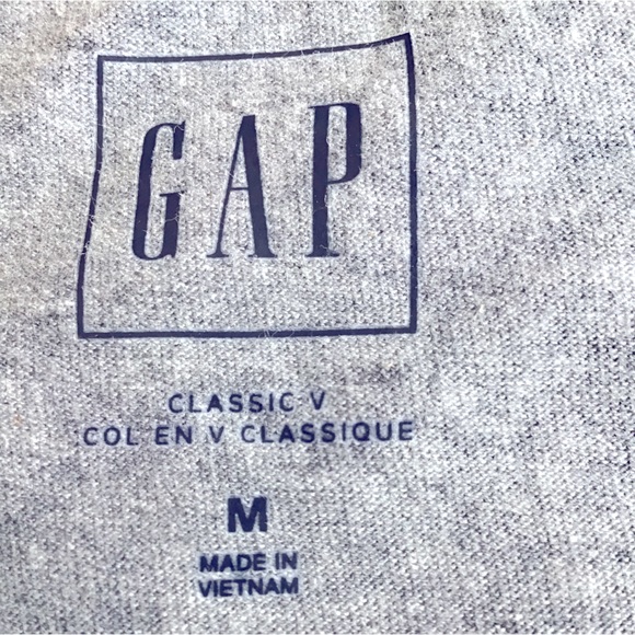 NWT Gap Men’s T-shirt Size Med Grey - Picture 3 of 4